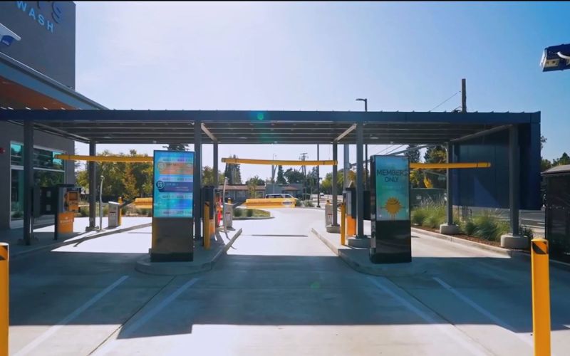 wide view of the lanes at sunny's car wash